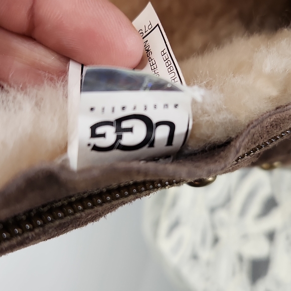 UGG Brown Boots - Picture 10 of 14